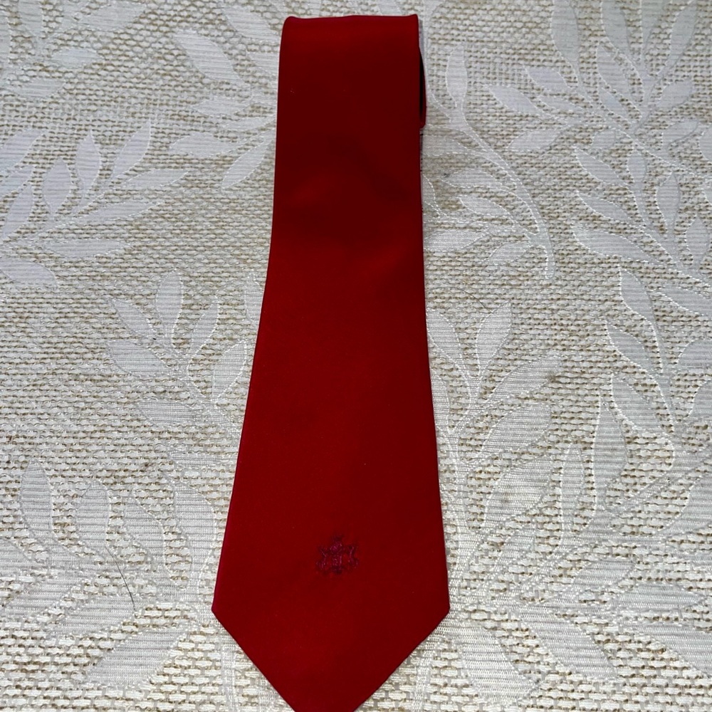Giorgio Beverly Hills Red silk tie vintage 3” 1980s